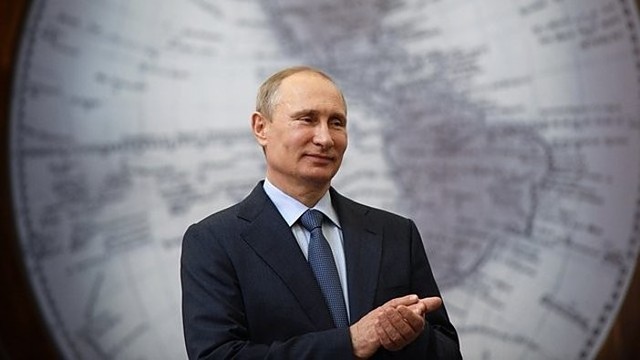 V. Putino Prancūzijoje laukia nemalonūs klausimai apie Ukrainą