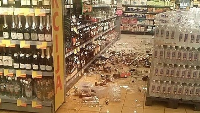 IKI parduotuvėje siautėjęs vilnietis daužė alkoholio butelius