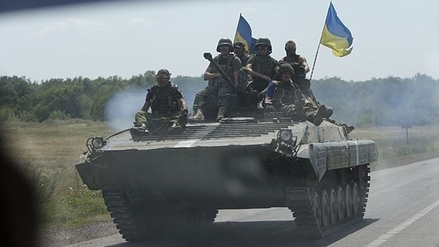 Ukrainos kariai paskelbė paliaubas, sukilėliai šaudo toliau
