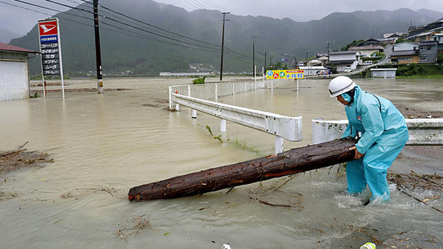 Japonijoje taifūno „Halong“ aukomis tapo 10 žmonių