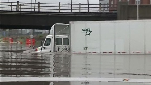 Detroitą skandina rekordiniai potvyniai