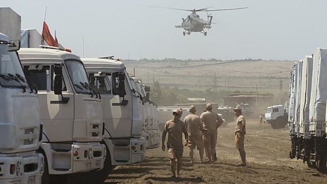 Rusijos sunkvežimiai sustojo pasienyje, jų maršrutas nežinomas
