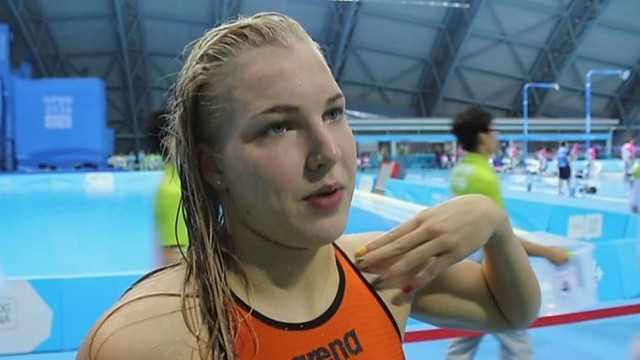 R. Meilutytė: „Neplaukiu 200 m, nes šiek tiek suskaudo petį“