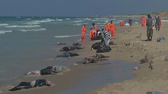 Viduržemio jūra į Libijos pakrantę išmetė dešimtis kūnų