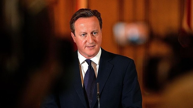 D. Cameronas žada atsaką galvą britui nukirtusiems islamistams
