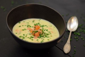 Trinta bulvienė su rūkyta lašiša – tai, ko norisi šaltą žiemos dieną