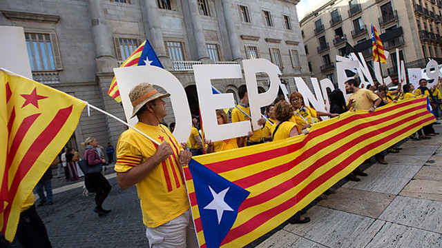 Katalonija atsiskyrimo nuo Ispanijos referendumą rengs lapkritį