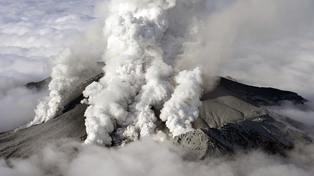 Išgyvenę ugnikalnio išsiveržimą pasakoja apie pragarišką naktį