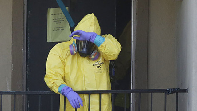 Pirmas Ebolos atvejis Europoje – dėl netinkamos aprangos