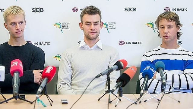 Lietuvos tenisininkai Vilniuje buvo liaupsinami dėl pergalės