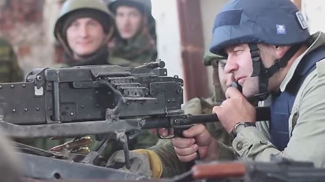 Donecke į ukrainiečius šaudęs rusų aktorius supykdė žurnalistus
