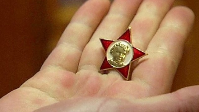 Sovietinė simbolika sukurta bandant apsiginti nuo nacių?