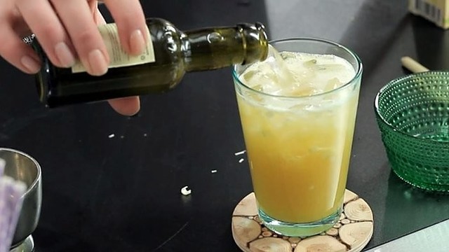 Sulčių kokteilis su citrinžole ir imbieriniu alumi