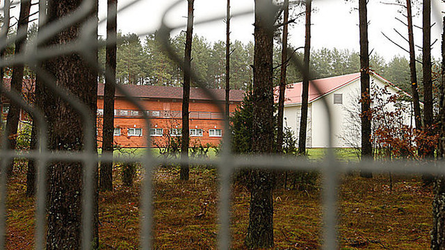 Senatas apie CŽV veiklą: Lietuvoje veikė „violetinis“ kalėjimas