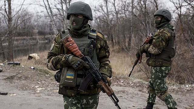JAV Senatas leido tiekti ginklus Ukrainai