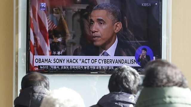Tik sutapimas? B. Obama pagrasino – Š. Korėja liko be interneto