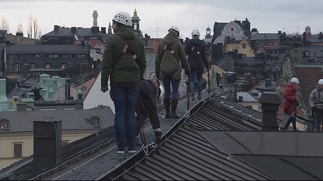 Švedai sostinę pažinti kviečia karstantis stogais 40 m aukštyje