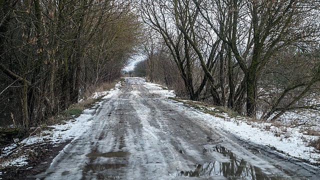 Rajoniniai keliai slidūs, galima lijundra