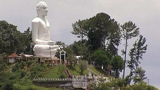 Iš laidotuvių laužo ištrauktas Budos dantis pasiliko Šri Lankoje