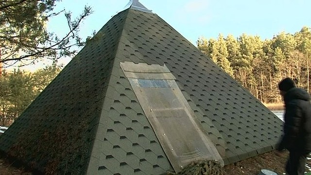 Lietuvis pasistatė vienintelę pasaulyje piramidės formos pirtį