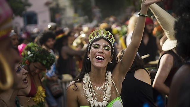 Rio de Žaneiras pasinėrė į karnavalo šėlsmą