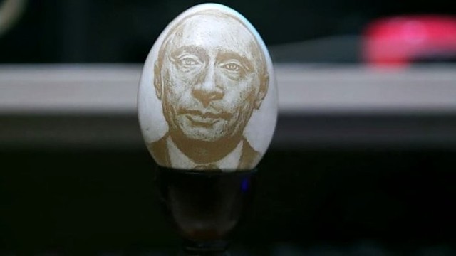 Ant kiaušinių – ir V. Putino, ir J. Stalino veidai