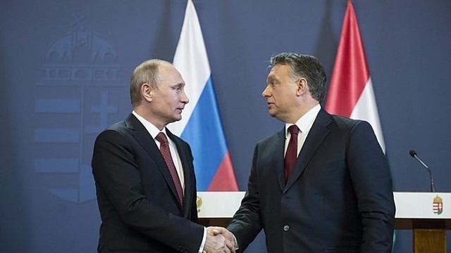 Vladimiras Putinas papirko Vengriją