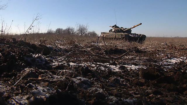 Plūstant rusų tankams – Ukrainos kalbos apie grėsmę Mariupoliui