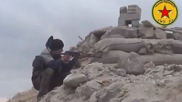 „Islamo valstybės“ kovotojai iš kaimų Sirijoje pagrobė 90 žmonių