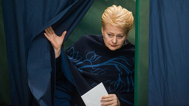 Dalia Grybauskaitė ragina svarstyti VRK vadovybės keitimą