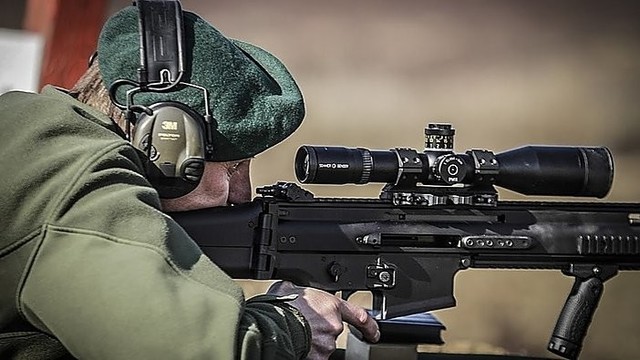 Lietuvos kariuomenė jaukinasi naują taiklų ginklą