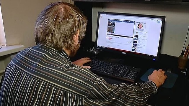Apsimetęs berniuku 33 metų vyras mažametes tvirkindavo internetu