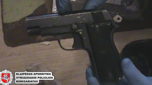 Klaipėdos policija atskleidė painią ginklų kelionių istoriją