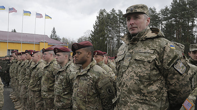 JAV desantininkai pradėjo Ukrainos pajėgų apmokymus