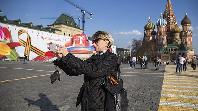Rusijos ekonomikai ritantis į bedugnę – imigrantų antplūdis