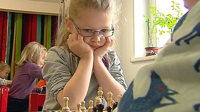 Žaidimas šachmatais mokyklose gali tapti privaloma pamoka