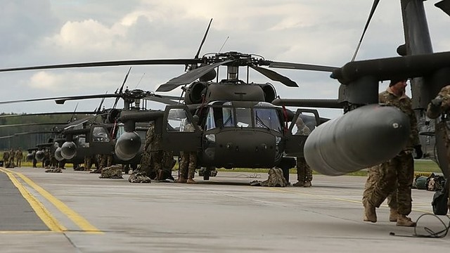 Latvijoje – JAV dislokuoti 6 „Black Hawk“ tipo sraigtasparniai