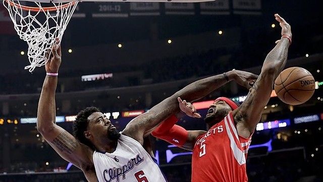 Stebuklą 4 kėlinyje sukūręs „Rockets“ išvengė sezono pabaigos