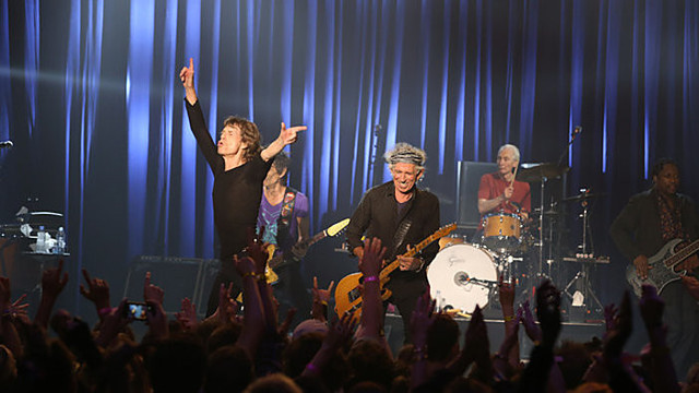 „Rolling Stones“ nustebino gerbėjus spontanišku koncertu