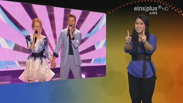 Kurčioji žiūrėdama „Euroviziją“ net pravirko. To ji dar nematė