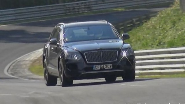 Pirmasis „Bentley“ visureigis pastebėtas Niurburgringo trasoje