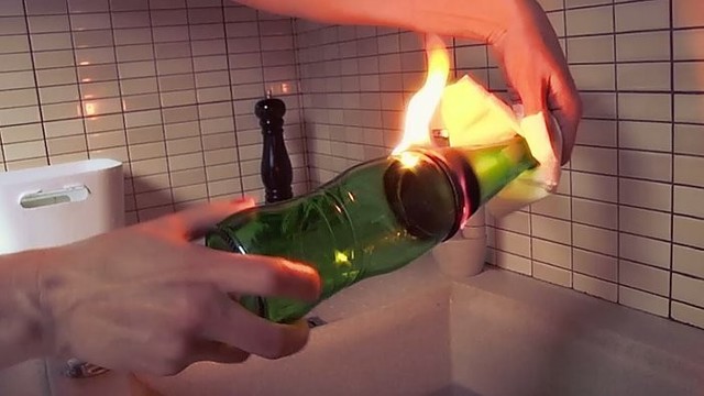 Pats sau meistras: kaip iš senų butelių pasidaryti stiklines?