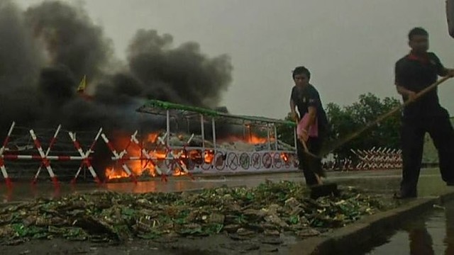 Mianmaro pareigūnai į orą paleido 155 milijonus dolerių