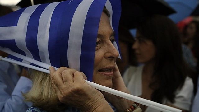 Graikija nusileidžia – sutinka priimti skolintojų sąlygas