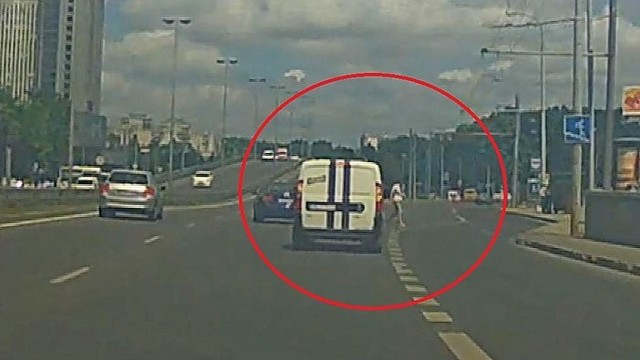 Nufilmuota Vilniuje: pėsčiojo poelgis atėmė žadą vairuotojui