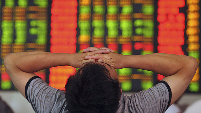 Kinija panikoje: prasideda nauja finansinė krizė?