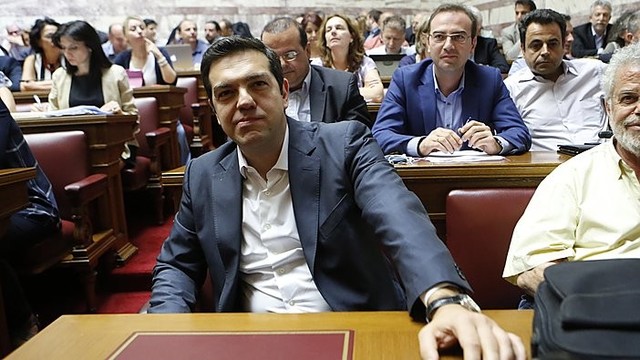 Tūkstančiai graikų reikalauja atmesti kreditorių reikalavimus