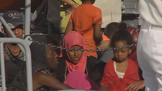Prie Libijos krantų bandoma išgelbėti tūkstančius migrantų