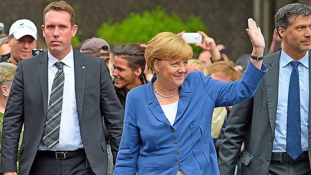 Angela Merkel buvo nušvilpta Rytų Vokietijoje