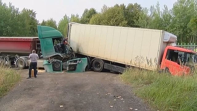 Avarijos metu greitkelyje Vilnius–Kaunas sužaloti du vairuotojai